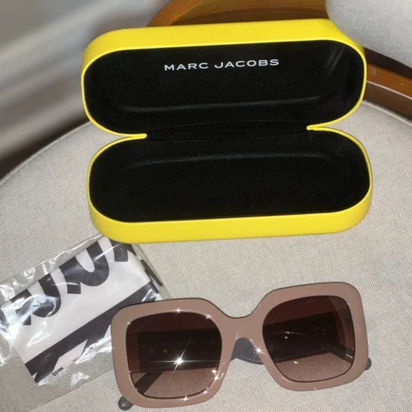 Marc Jacobs Oversized Beige & Gray Gradient Sunglasses ✨ Retail: $240 NIB - Picture 9 of 12